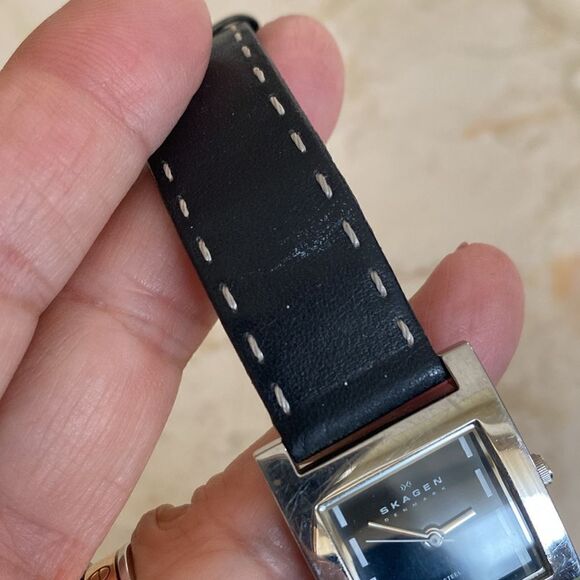 Skagen Denmark Stainless Steel Black Leather Strap Tank Style Wristwatch - Picture 8 of 8